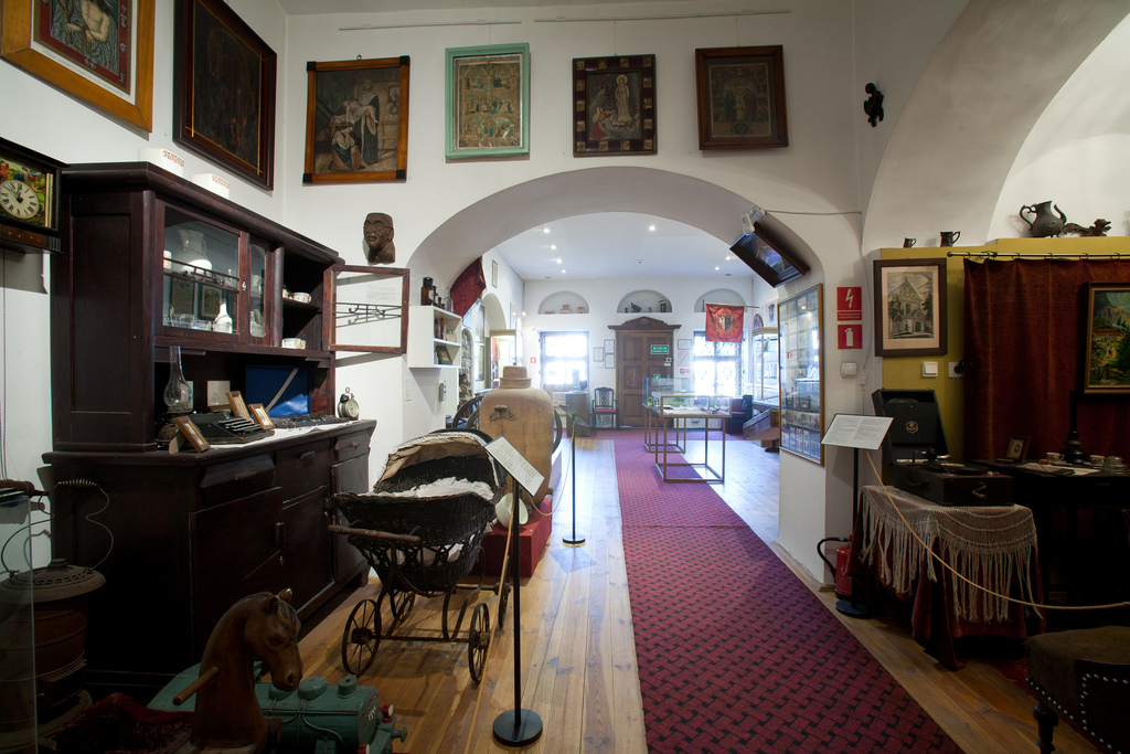 MUZEUM IM. ALEKSANDRA KŁOSIŃSKIEGO W KĘTACH, fot. M. Łukaszewicz (Graphia, 2011) ©