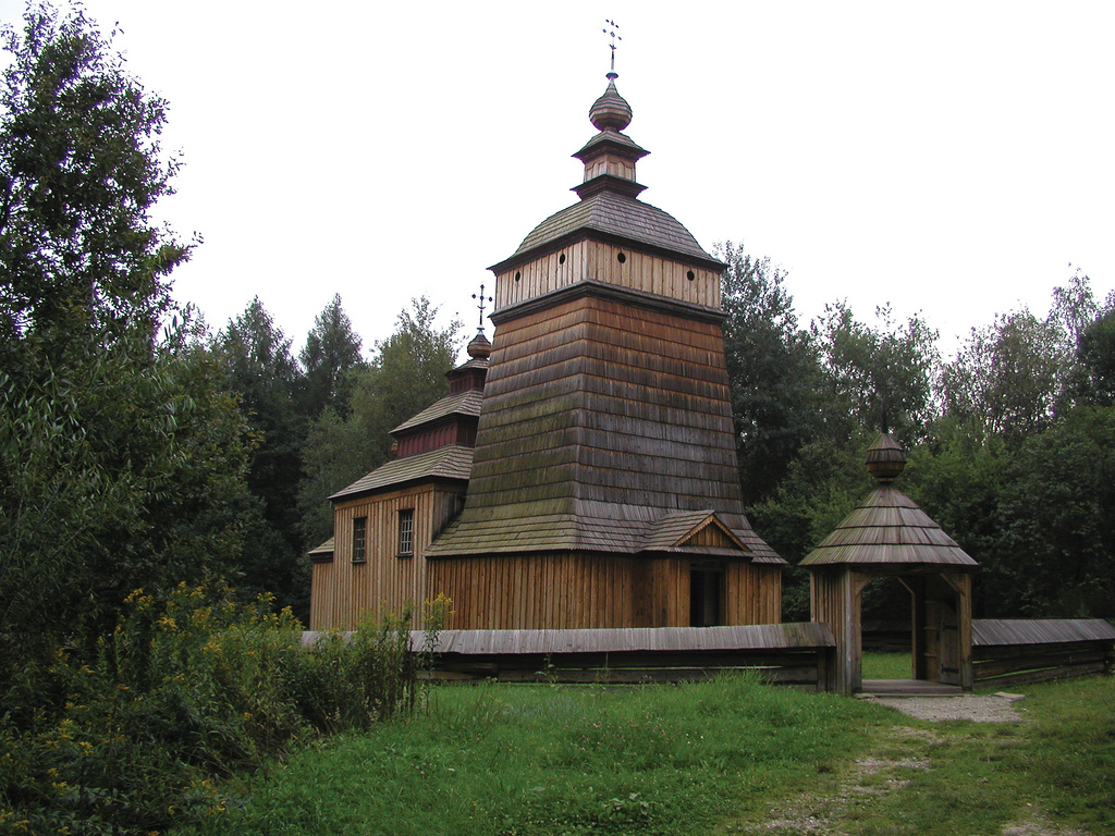 CERKIEW PW. ŚW. DYMITRA W SĄDECKIM PARKU ETNOGRAFICZNYM W NOWYM SĄCZU, fot. M. Klag (MIK, 2001) CC BY SA 3.0